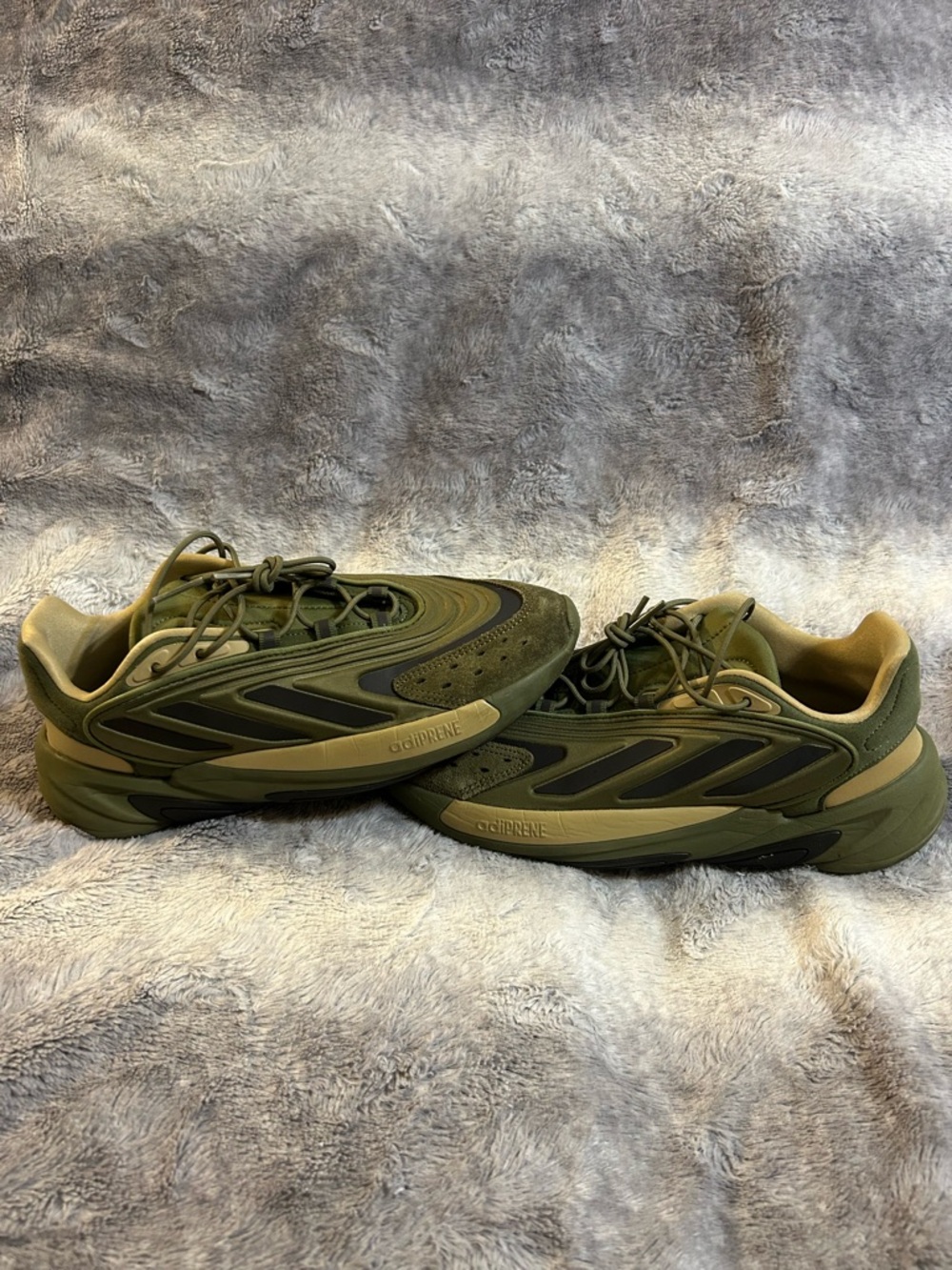 Adidas Ozelia Focus Olive Size 10 Euc